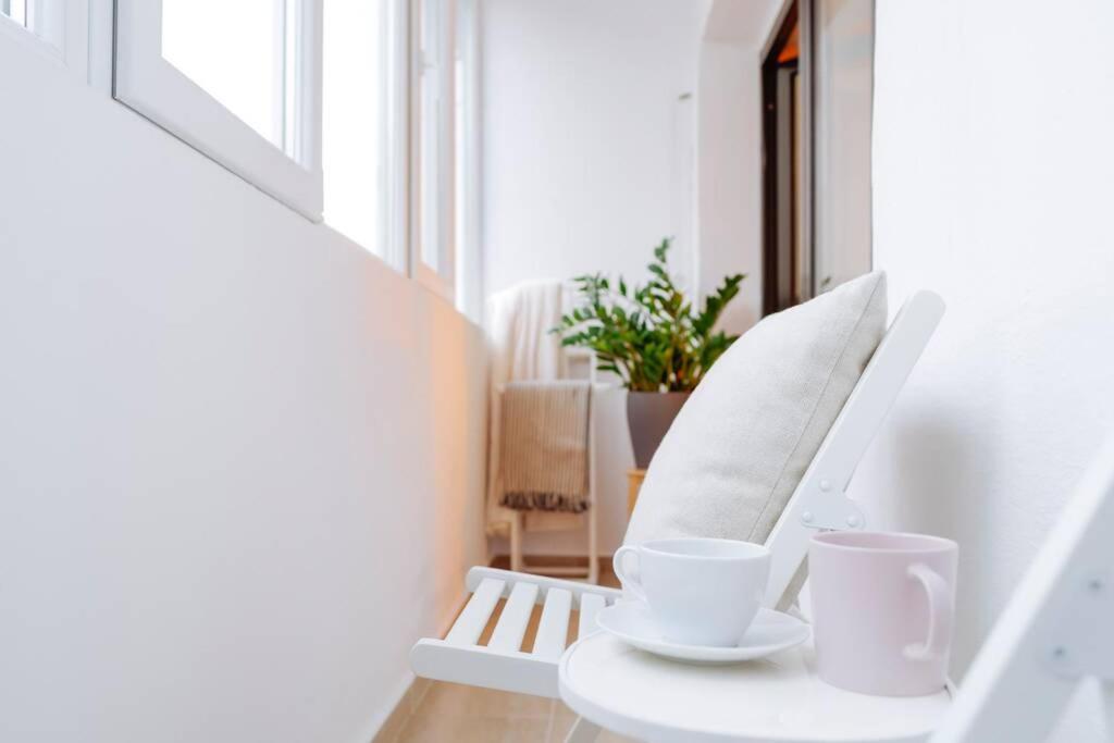 בוקרשט Elegant Vibes Apartment Next To Obor Market מראה חיצוני תמונה