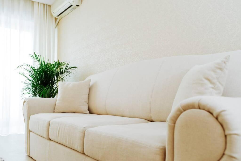 בוקרשט Elegant Vibes Apartment Next To Obor Market מראה חיצוני תמונה