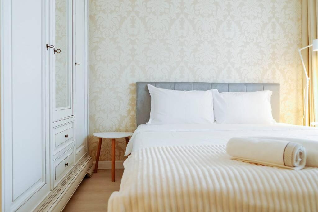 בוקרשט Elegant Vibes Apartment Next To Obor Market מראה חיצוני תמונה