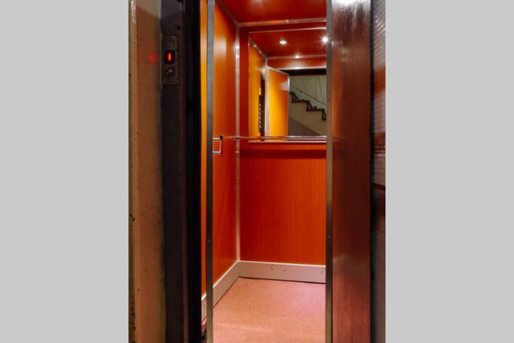 בוקרשט Elegant Vibes Apartment Next To Obor Market מראה חיצוני תמונה