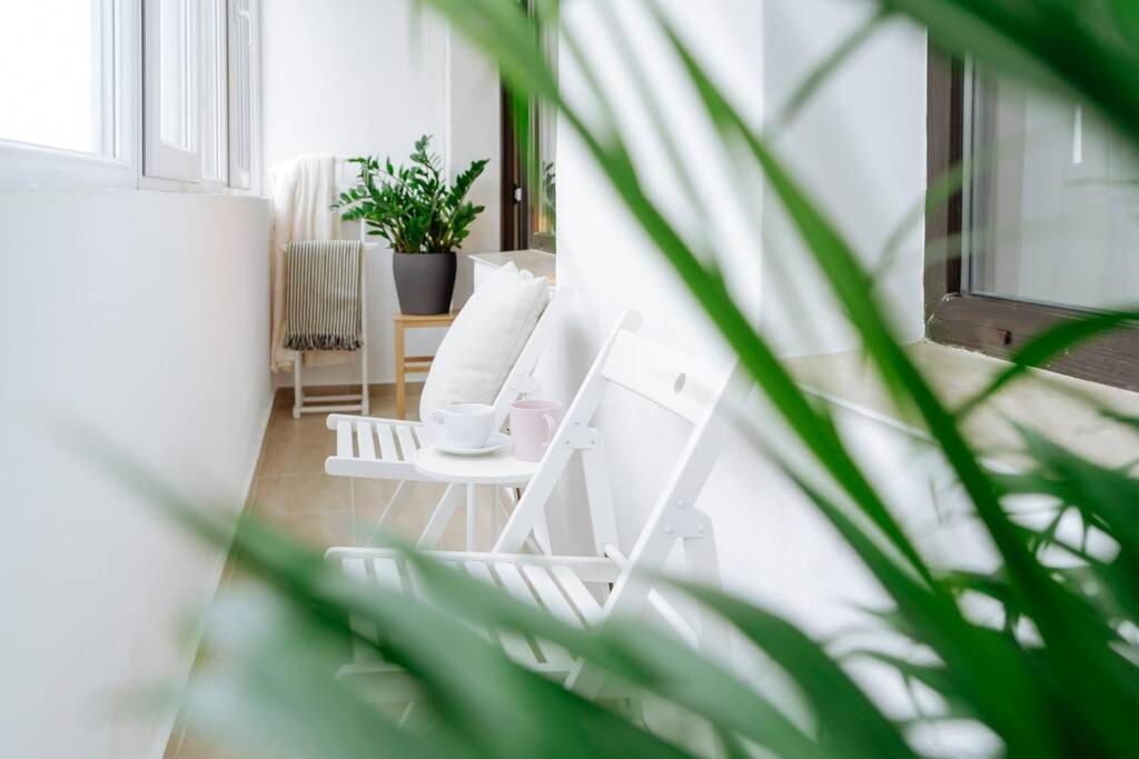 בוקרשט Elegant Vibes Apartment Next To Obor Market מראה חיצוני תמונה